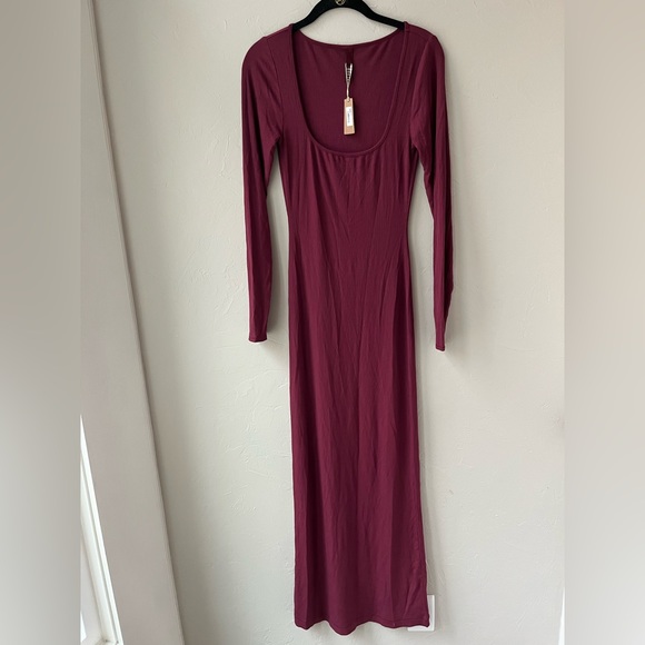 SKIMS Dresses & Skirts - ♥️SKIMS SOFT LOUNGE LONG SLEEVE  RIBBED DRESS IN WINE M